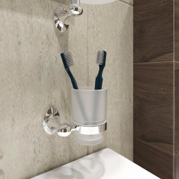Стакан для ванной Iddis Male MALSSG1i45 хром Стакан для ванной Iddis Male MALSSG1i45 хром